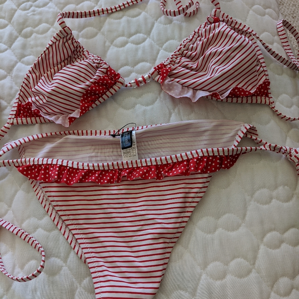 2-piece bathing suit